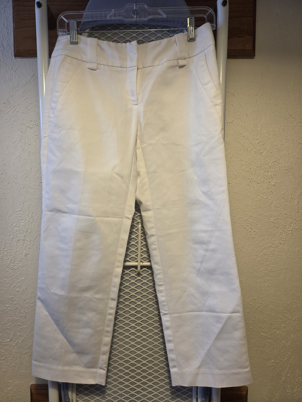 New York & Company White Cropped Dress Pants